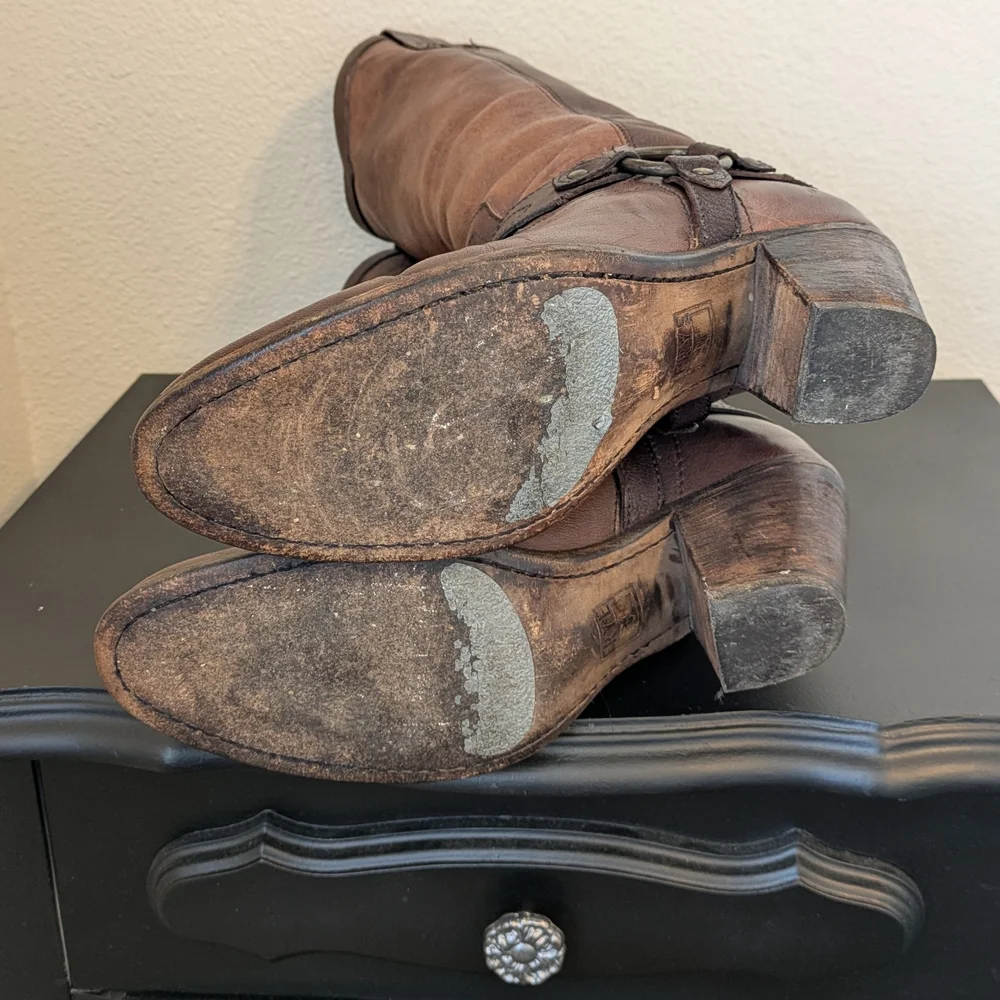 FRYE TAYLOR Brown Leather Harness Boots - 8 - Western, Cowboy - Picture 5 of 11